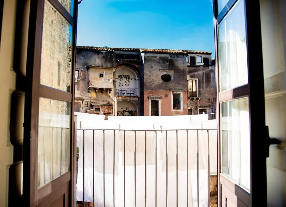 Apartment Mitha'S Rooms Catania Italy