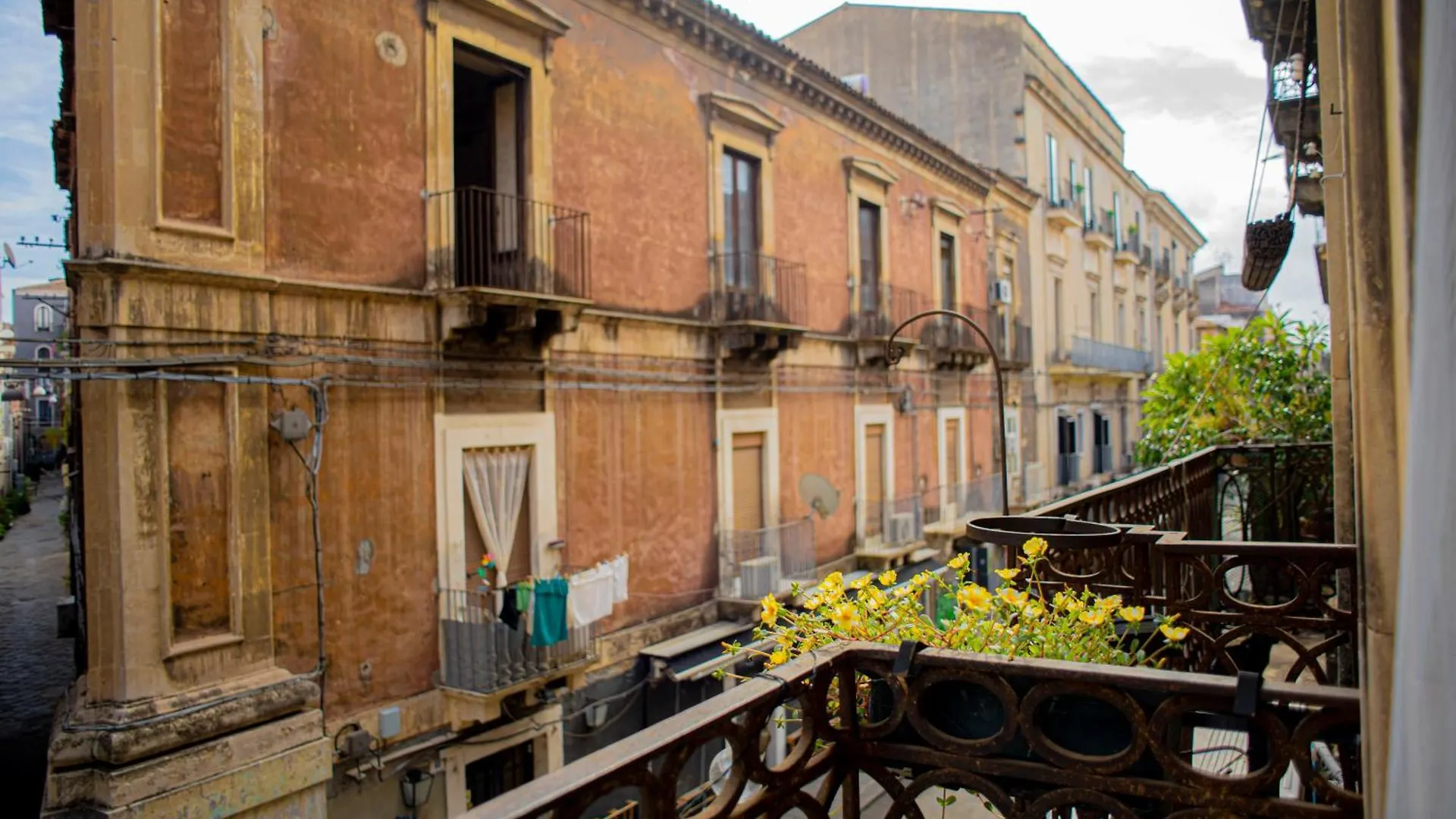 Mitha'S Rooms Catania Apartment